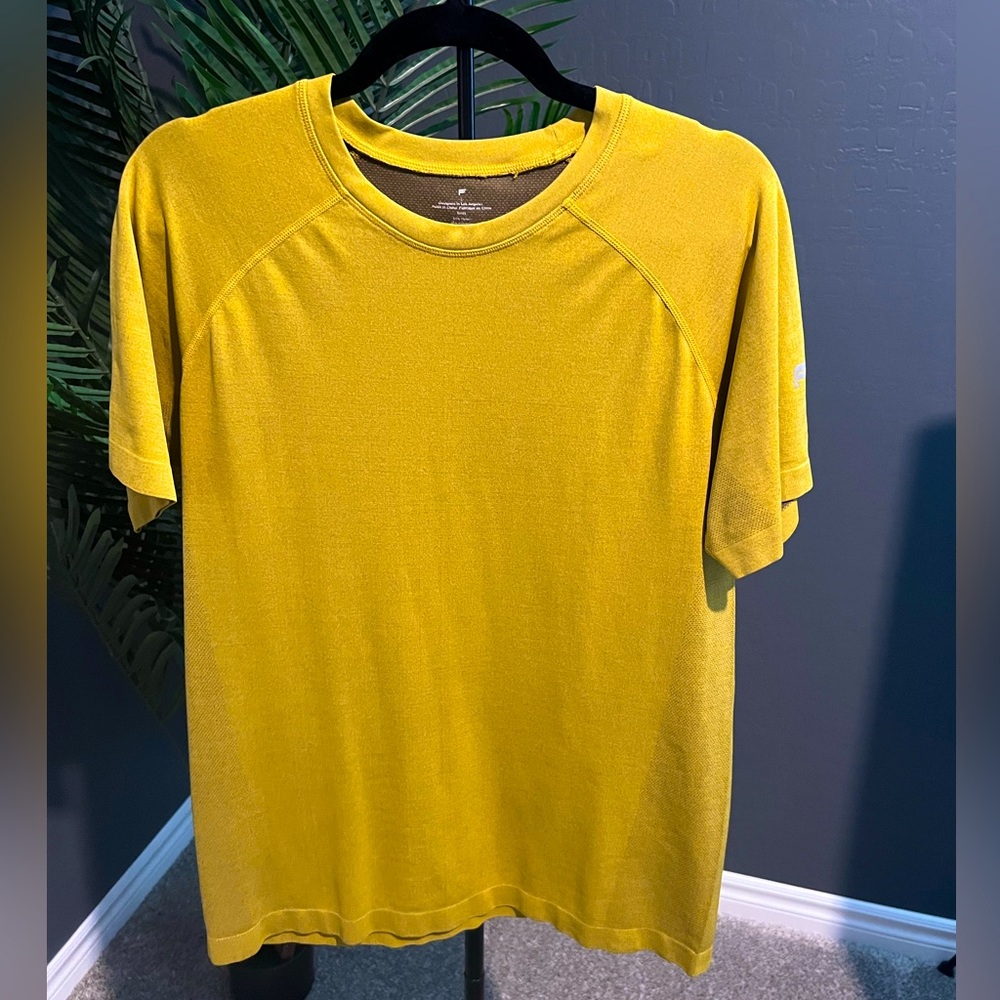 Fabletics- Men's Short Sleeve Active T-Shirt: